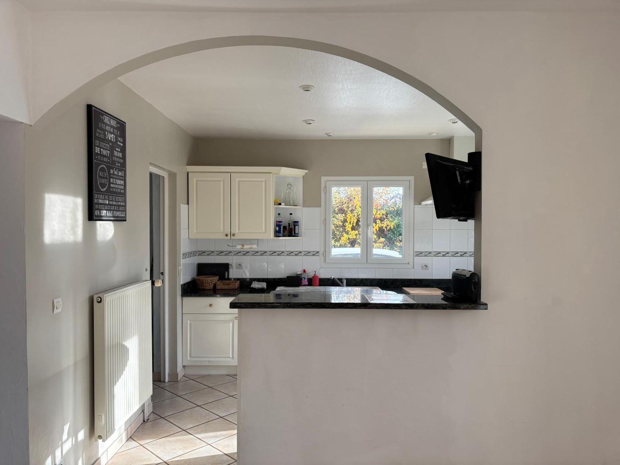 Maison Arromanches: Spacious 5-Bedroom with Garden, Near Beach Tracy-sur-Mer Exterior photo