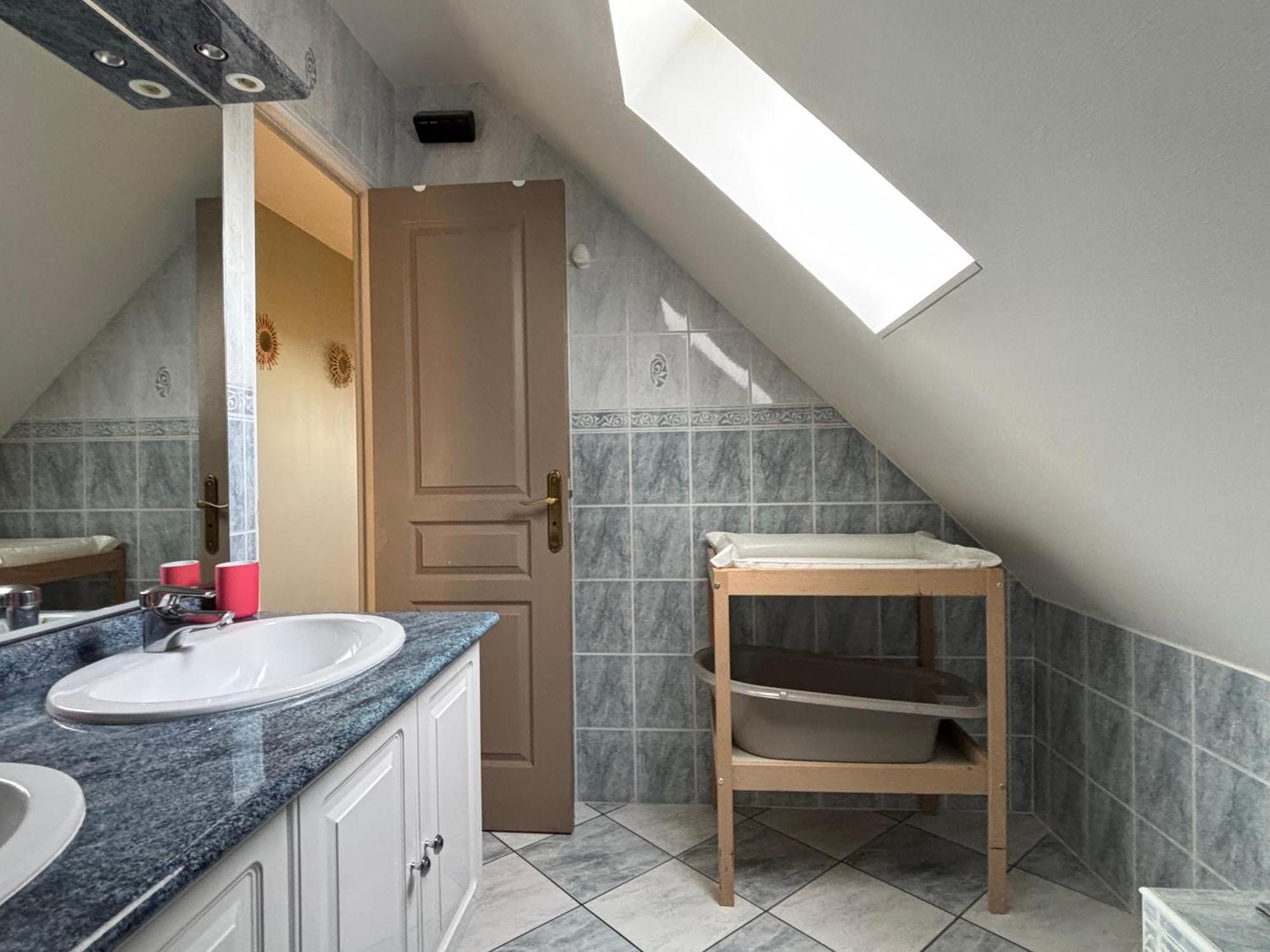 Maison Arromanches: Spacious 5-Bedroom with Garden, Near Beach Tracy-sur-Mer Exterior photo